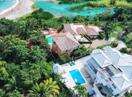 The Big White Villa, hotel sa Tower Isle