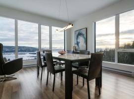 High-End Condo - River View & Lounge，拜聖保羅的飯店