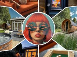 Casa del Carmen airco, privé hottub en sauna, WiFi and 2 bedrooms, מלון בheinkenszand