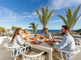 Resort Macenas # Sea Views # 2BR # WIFI # Family, hotel en Mojácar