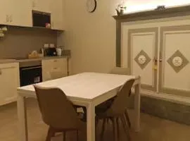 Appartamento sotto le mura di città alta