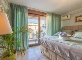 Centre Budva Blue