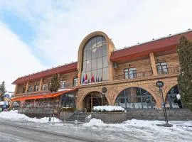 Kecharis Hotel & Resort