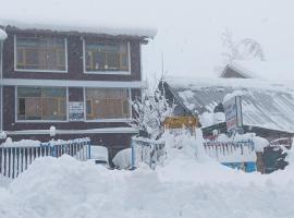 THE KASHMIRi GUEST HOUSE, ξενοδοχείο σε Khor