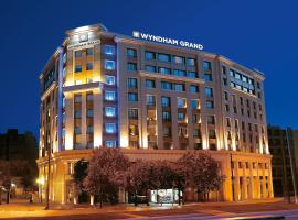 Zeus Wyndham Grand Athens, hotel em Atenas