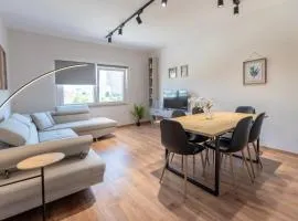 Artist's Palace 2BR at Skanderbeg Square