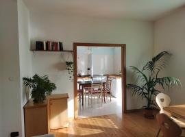 Nana Eny, a place to feel welcomed, Hotel in Lisignago