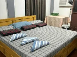 2-story gated house good for families and groups