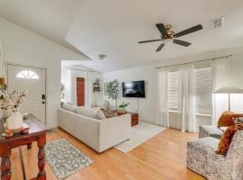 Cozy House by Zinnia Park! Family Home in McAllen, Hotel in McAllen