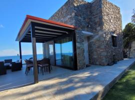 La Mer Villa - Entire Cottage, hotel sa Plomari