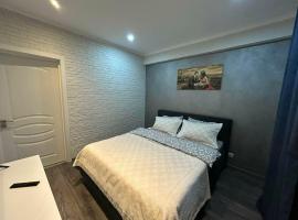 Wonderful apartment with amazing view, ξενοδοχείο στο Kισινάου