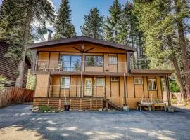 Retreat with Private Hot Tub steps North Lake Tahoe
