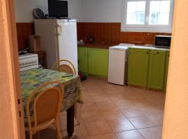 Vive le vert pomme !, hotel i Saint-Romain-sur-Vienne