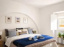 Varanda da Baixa, cosy apartment, top location, private terrace, barbecue, AC and Wi-Fi