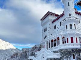 Résidence Château des Magnans by Nevesol, Hotel in Jausiers