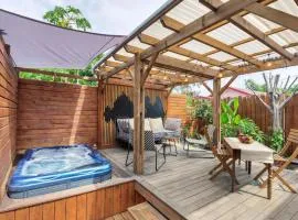 TI'Kaz Mère Studio Premium Neuf avec Jacuzzi Privatif à Saint-Gilles-les-Hauts