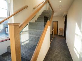 Roza Hotel, hotel u gradu 'Enfield'