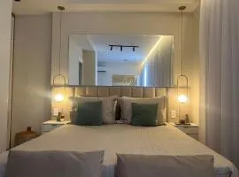 Luxurious studio next to Confeitaria Colombo