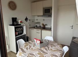 appartement à Sainte Cecile, Hotel in Camiers