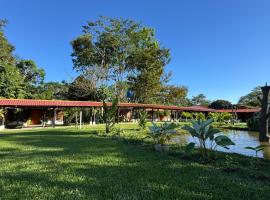 Enchanted Valley CR, hotel in San Lorenzo