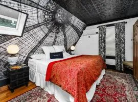 The Gaslamp Bed and Breakfast