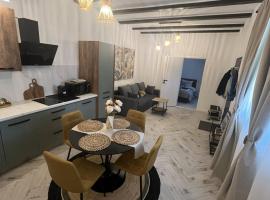 Oradea में, होटल Beam Lodge One Bedroom Terrace Oradea
