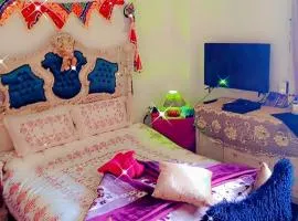 Tahrier square downtown cairo besaids AUC univ and GREECK CUMPS