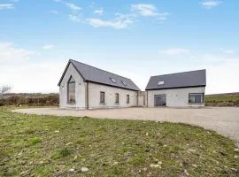 4 Bed in Ballina oc-a34442