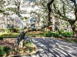 Dog-friendly oceanfront getaway with shared pool & central AC