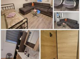 Vienna Gateway - Self Check-In 24 - free parking, hotel en Bockfließ