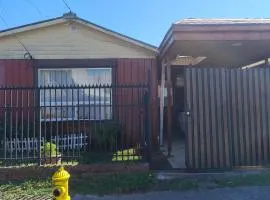 Hospedaje con tinaja para descanso y relajo