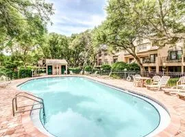 203 Sailmaker Lovely 2BR Oceanfront | Patio | Pool