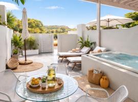 Marev Nature & Luxury Suites -Private Jacuzzi, hotel u gradu Jalisos