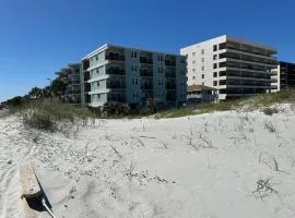 Welcome to Sandpiper Beachfront Condo Cozy 1-bed in JAX Beach, perfect for couples! Pet-friendly!
