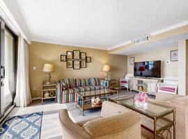 Amelia Island Plantation condo with ocean views & pool - dog-friendly, hotel a Fernandina Beach