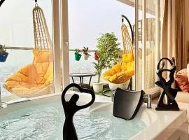 Sundowner Hive118 Jacuzzi Mirror Room Garden Patio