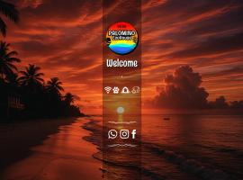 Hostal Palomino EcoHouse & Camping, готель у місті Паломіно