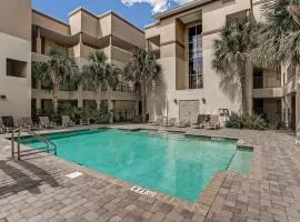 Dog-Friendly Tennis Villa Suite in Amelia Island w/Shared Pool, Free WiFi