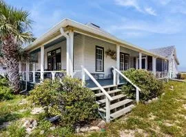 Fabulous oceanfront home with ocean view, WiFi, washer/dryer, & central AC