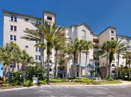Oceanfront Condo with Great Ocean View, Balcony, Fast WiFi & 2 Shared Pools