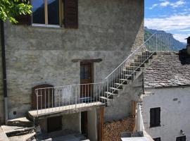 Casa Onsernone in Comologno, khách sạn ở Comologno