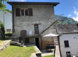 Casa Onsernone in Comologno