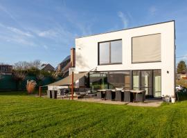 8P 4B Luxury Villa Close to Maastricht, hotel v destinaci Lanaken
