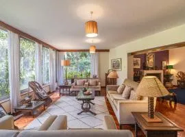 Beautiful Historic House by YourHost Nairobi