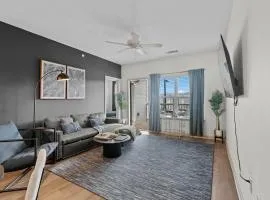 Upscale King 4BR Suite Mins to Uptown Charlotte