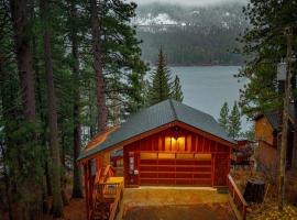 Donner Lake Refuge by AvantStay – hotel w mieście Truckee