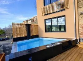 Piscine à débordement chauffée Animaux ok 6 pers