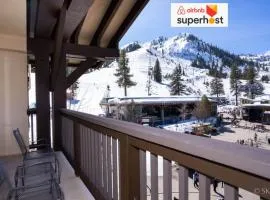 3BR Condo in Village at Palisades - Premier