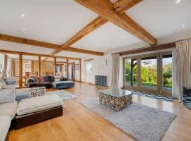 country retreat, long term stays hot tub