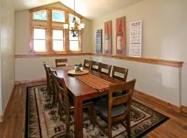 BOULDER RIDGE - 7 BD, HUGE THEATER, POOL TABLE, HOT TUB, SAUNA